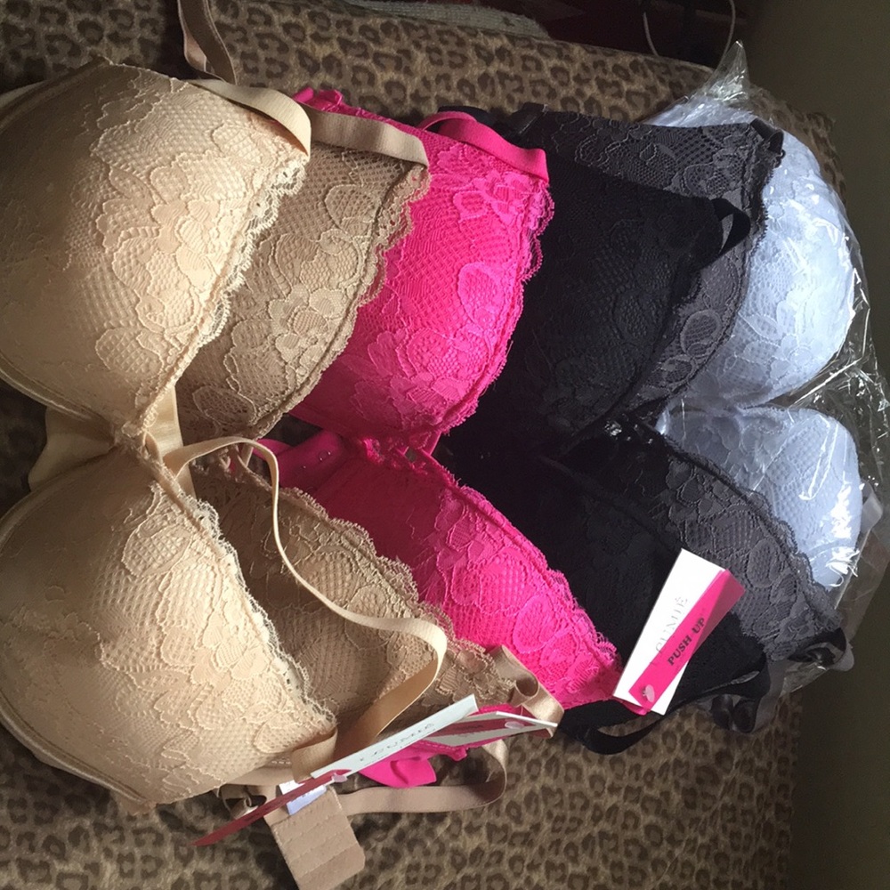 Bras - Picture 2 of 2
